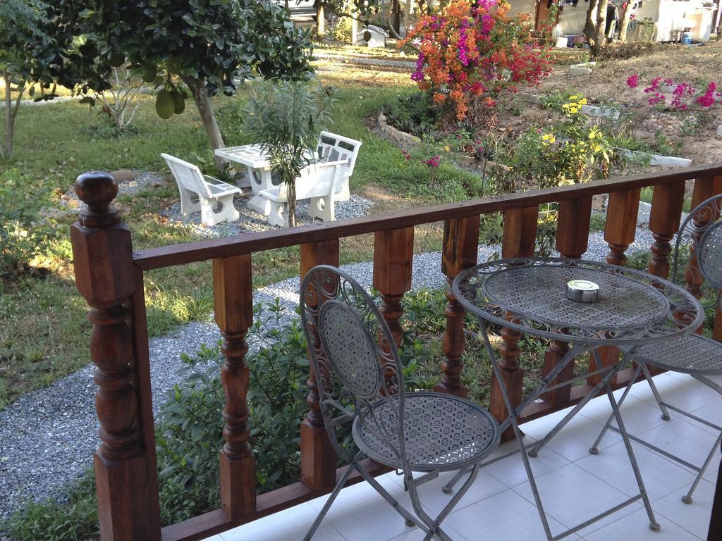 Areeya Resort Watthana Nakhon Exterior photo