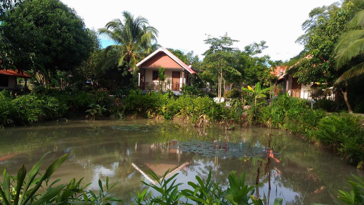 Areeya Resort Watthana Nakhon Exterior photo